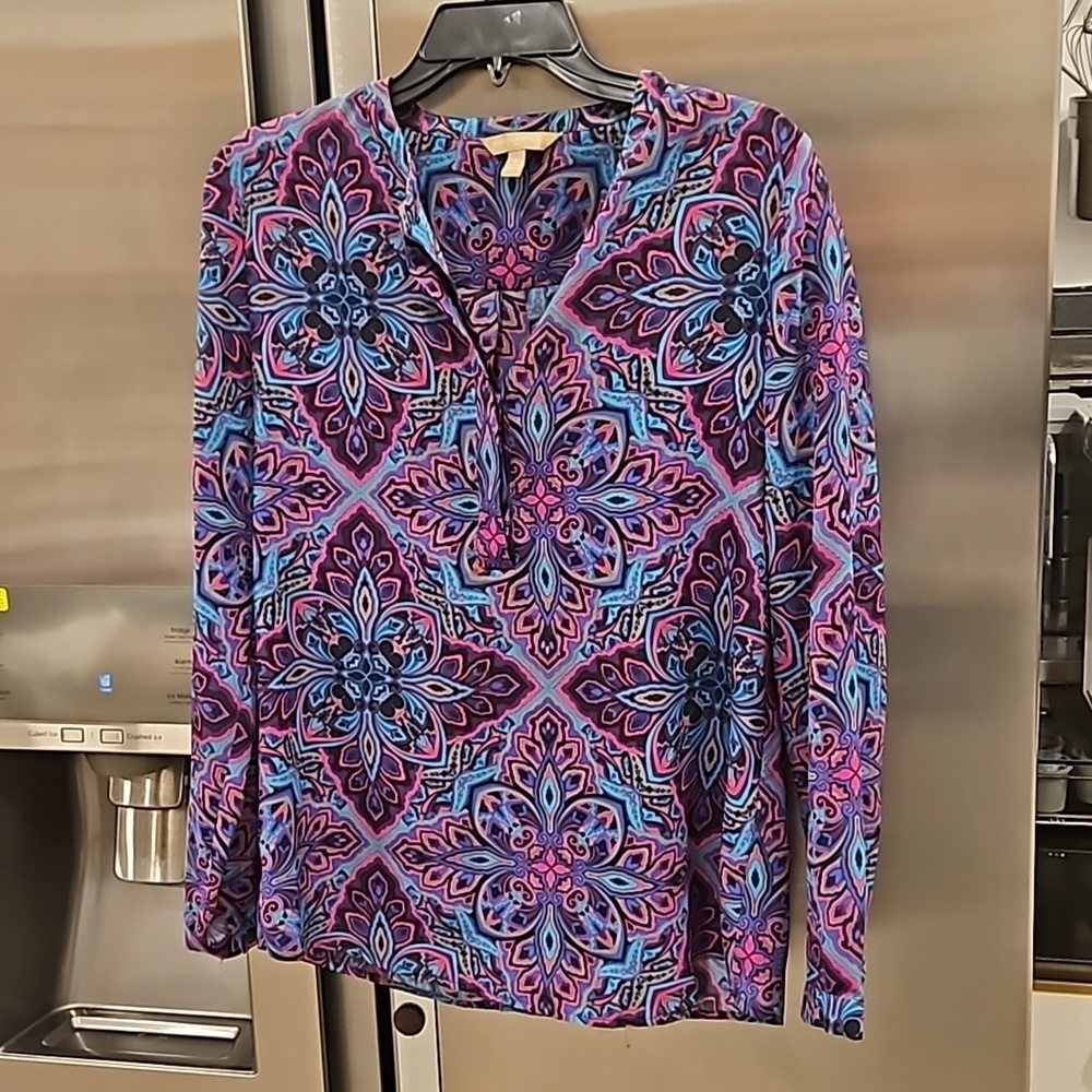 💕BANANA REPUBLIC💕 Long Sleeve V-Neck Blouse ~ Abstract Floral Print  Small